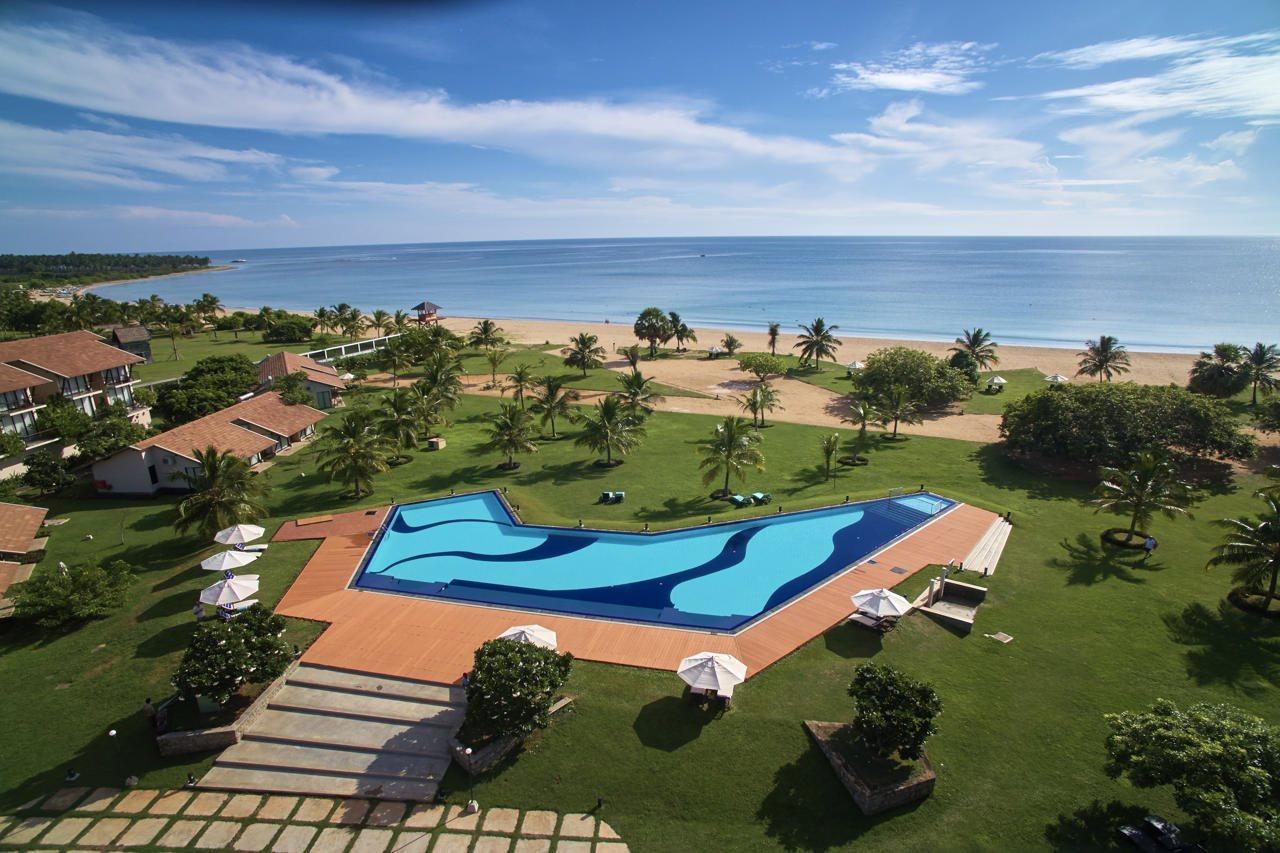 The Calm Resort & Spa Passikudah Exterior foto