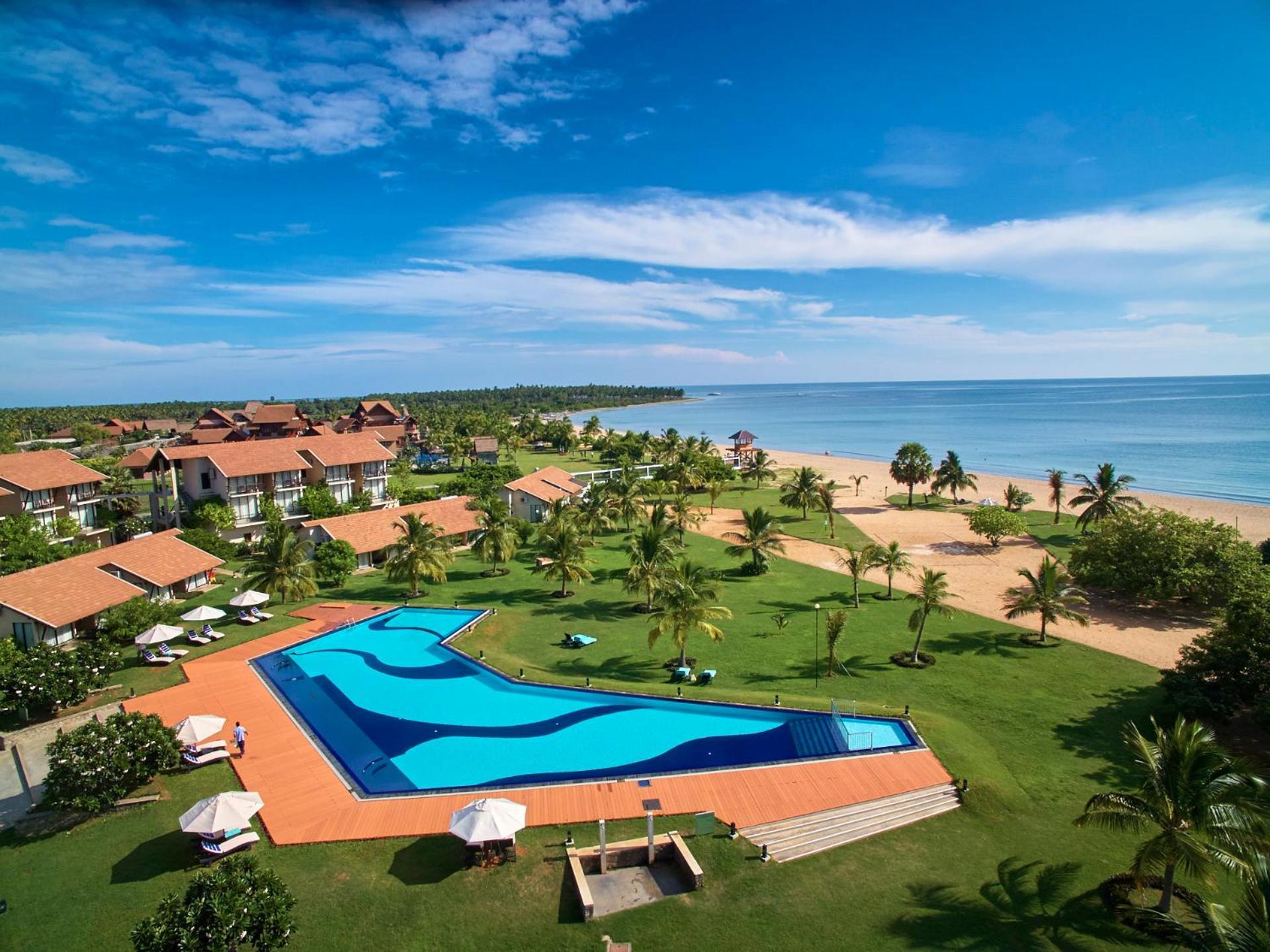 The Calm Resort & Spa Passikudah Exterior foto
